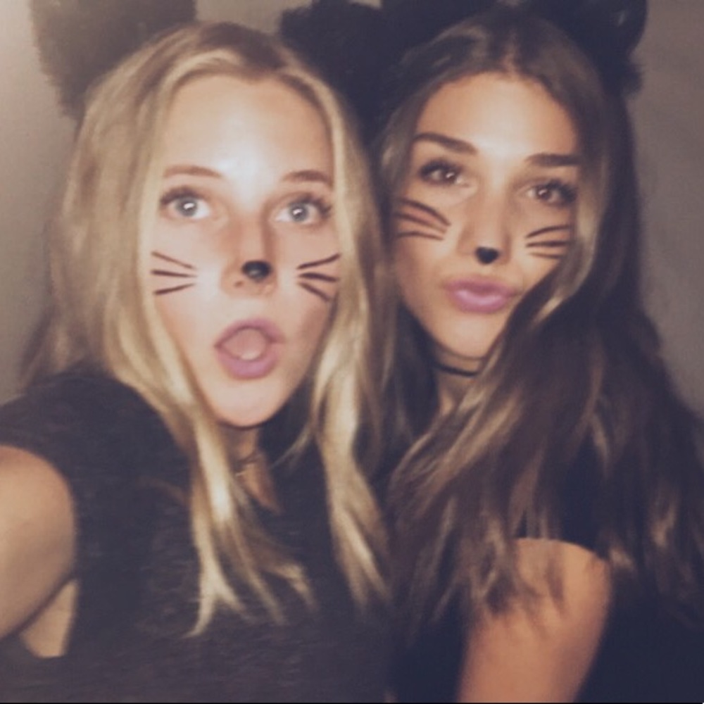 Meet your Posher, Sofey